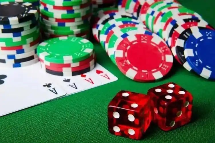 macau keluar app notification examples showing deposit confirmation and match alerts